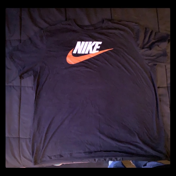 Nike T Shirt - Picture 1 of 1
